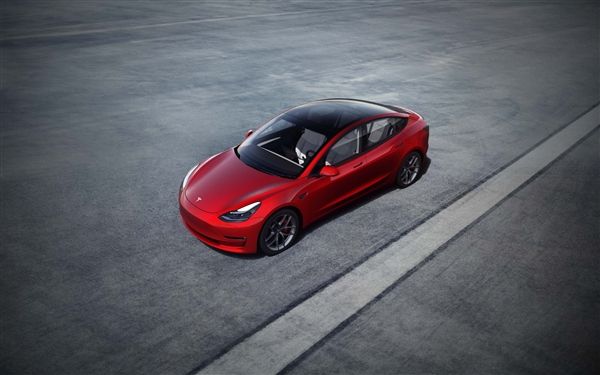 Tesla最新报告：事故率仅为美国平均值1/9