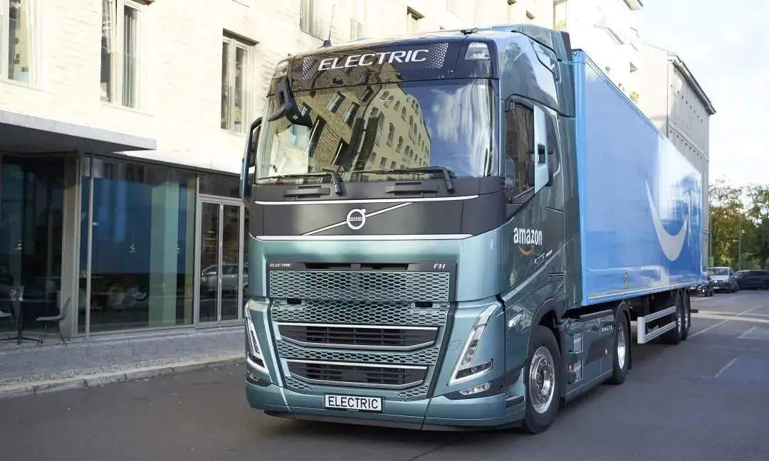 沃尔沃正使用无化石燃料钢制造卡车，首批已在欧洲交付