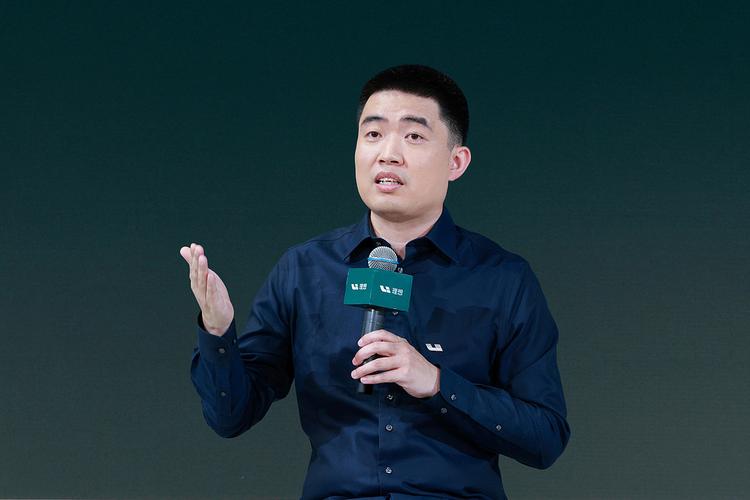 李想：碳酸锂无论如何都要大幅降价