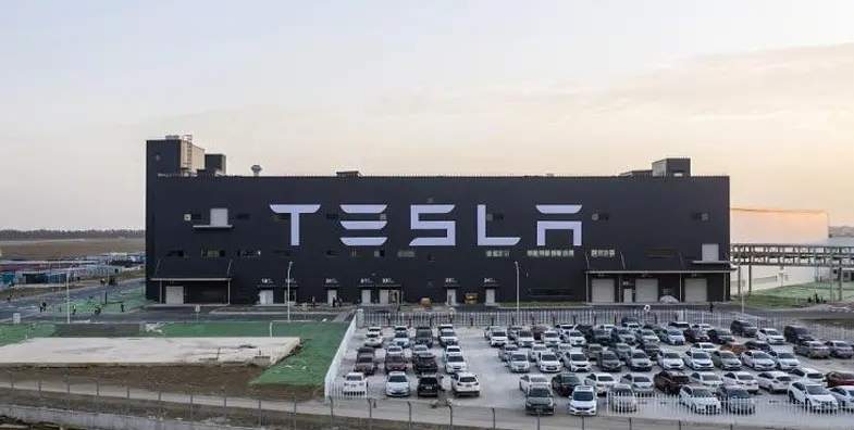 特斯拉选择上海工厂出口加拿大，成本最低！