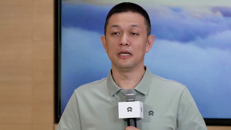 蔚来与奔驰达成共享换电站合作协议，拓展纯电动车领域