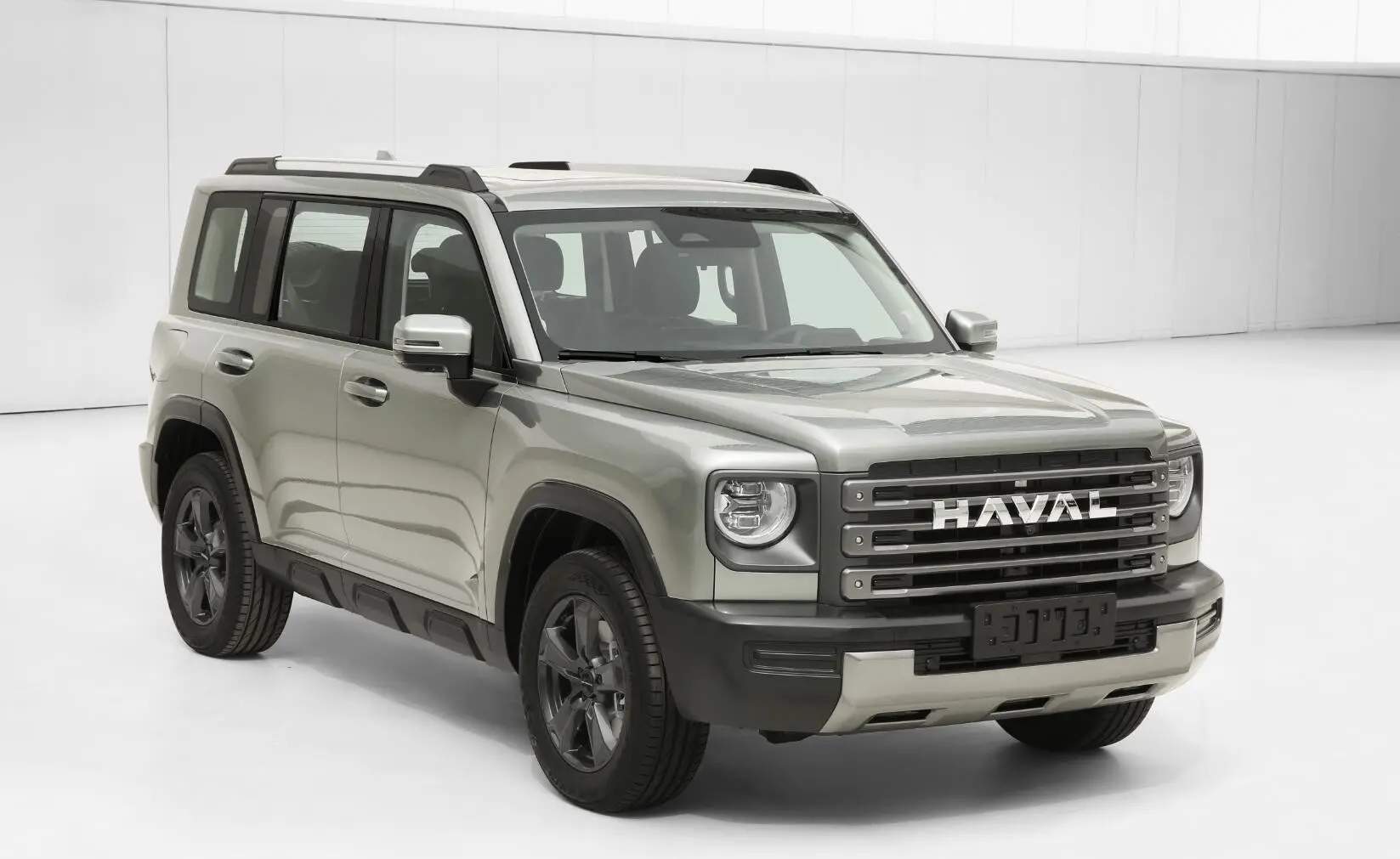 中国车企哈弗推出全新硬派风格SUV，称之为“猛龙”！该车搭载1.5T Hi4插混动力引擎