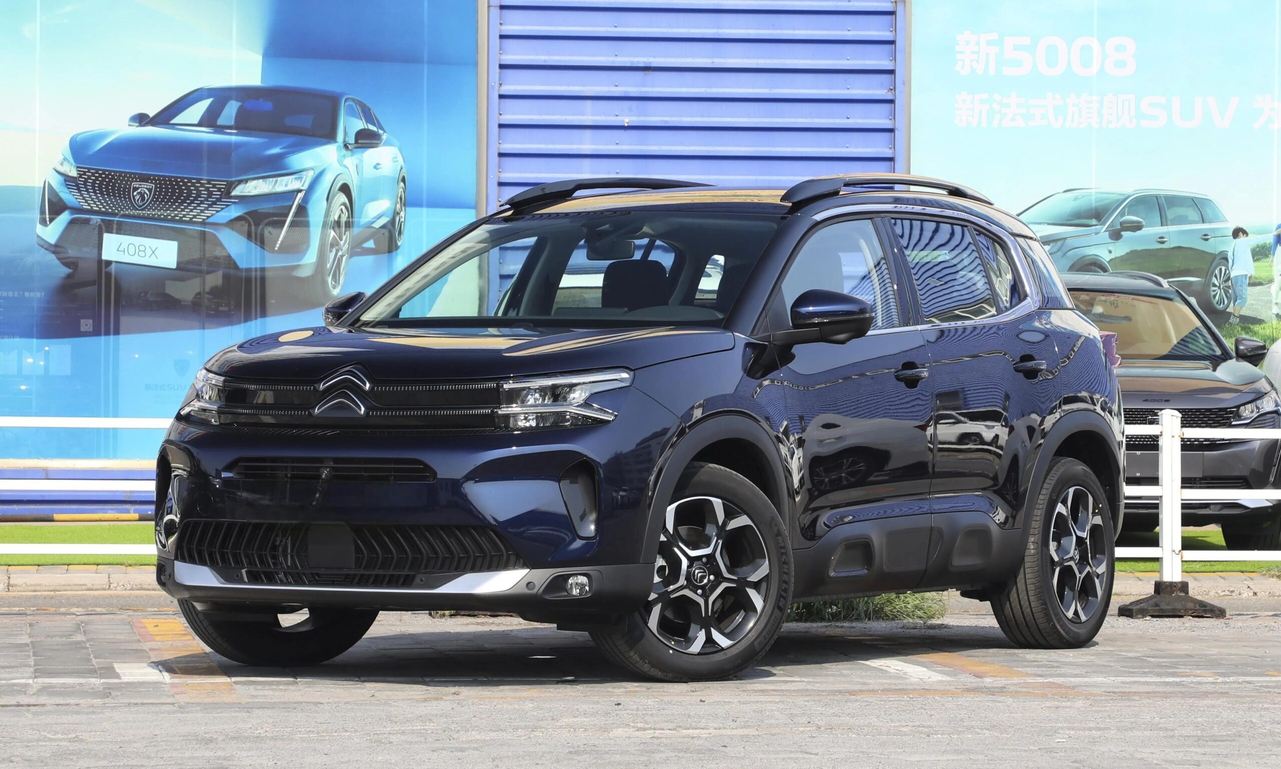 新款天逸C5 AIRCROSS预售已启动，预计8月初交付。起价15.27万元。
