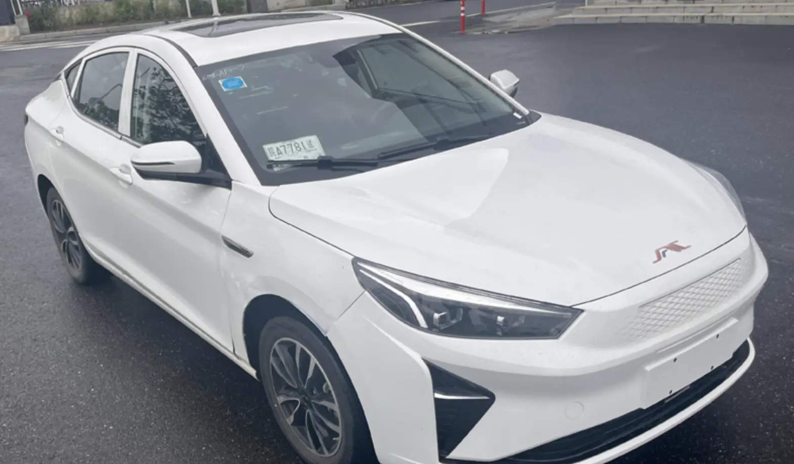 首曝实车！江淮爱跑换电版来袭，与比亚迪秦PLUS EV一争高下
