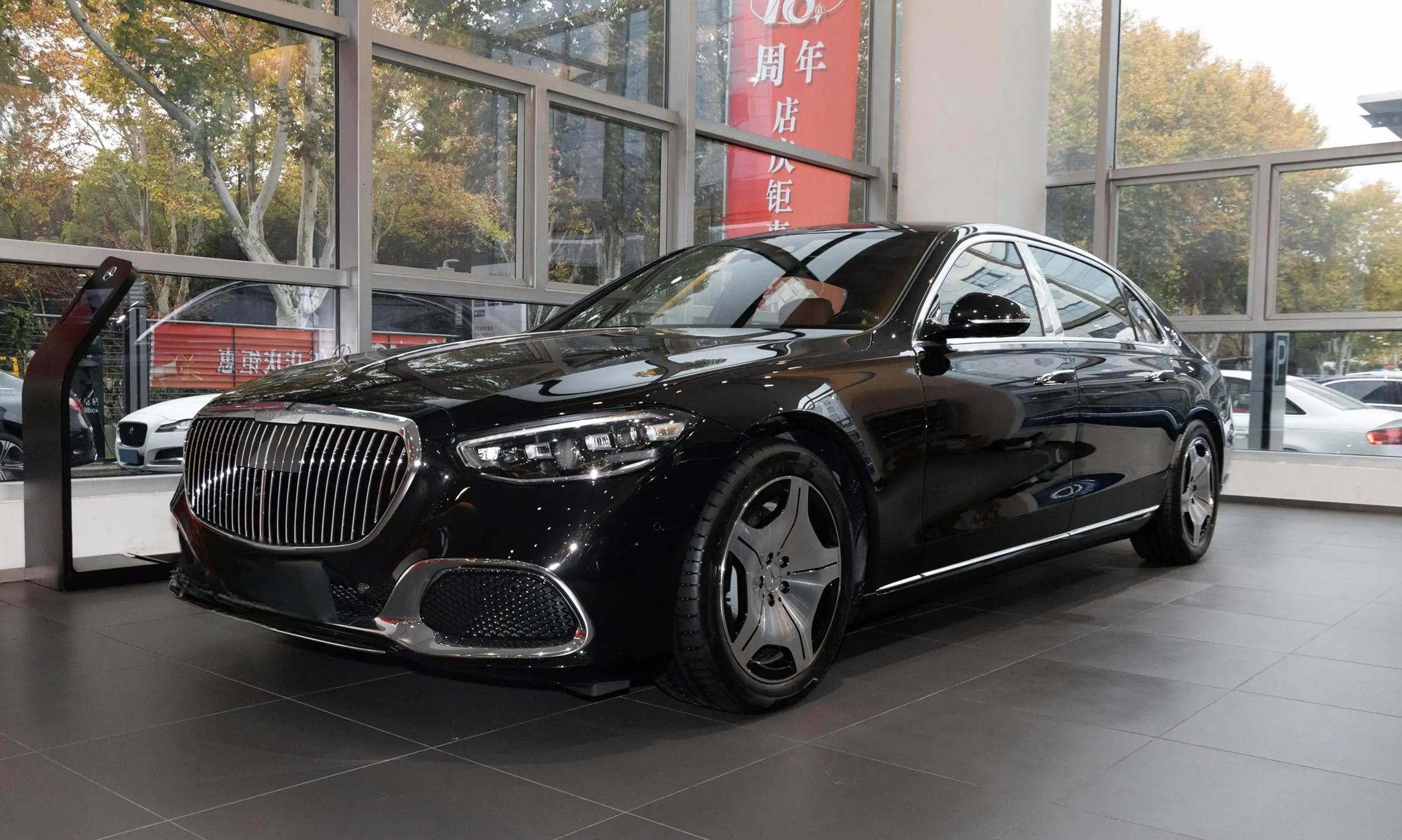 豪车登场！新梅赛德斯-迈巴赫S级亮相，售价146.8万至329.8万元