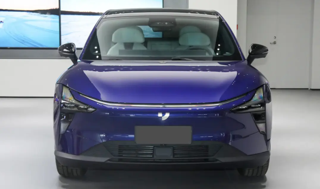 与极氪001同平台打造，定位中大型SUV，极越01今日上市