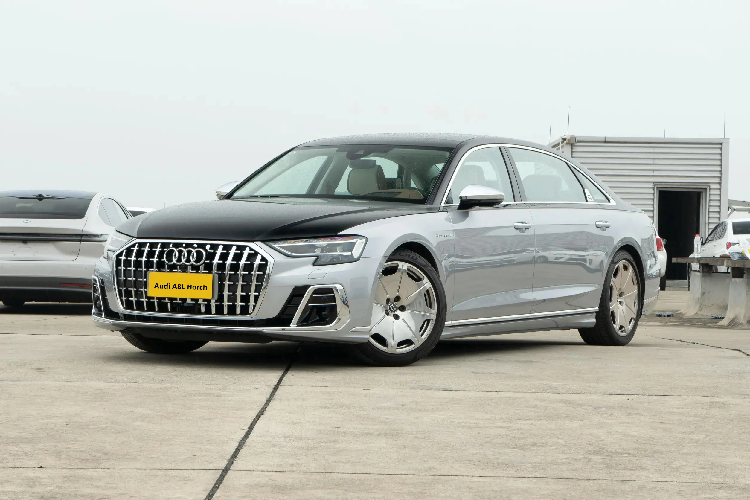奥迪A8L Horch 4.0T版开启预售，预售价230万元，2024年春节上市