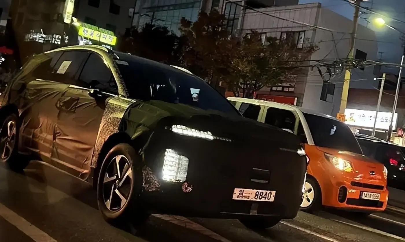 全新曝光：现代IONIQ 7中型纯电SUV谍照流出，小鹏G9直接竞争对手