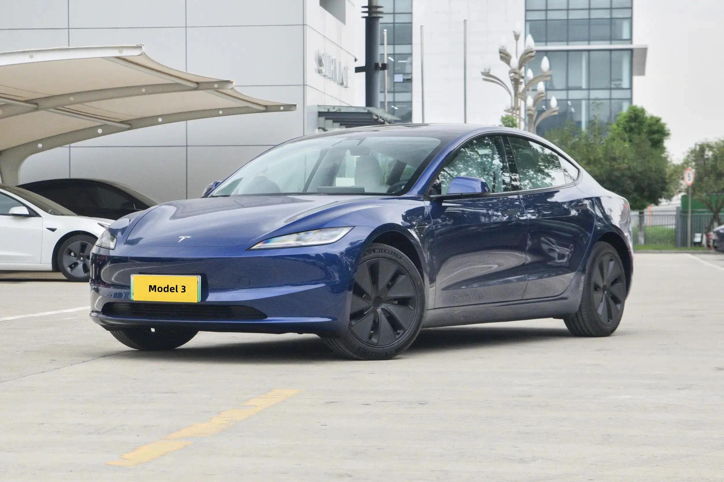 特斯拉Model 3后轮驱动版价格调整，涨价1500元，售价26.14万元