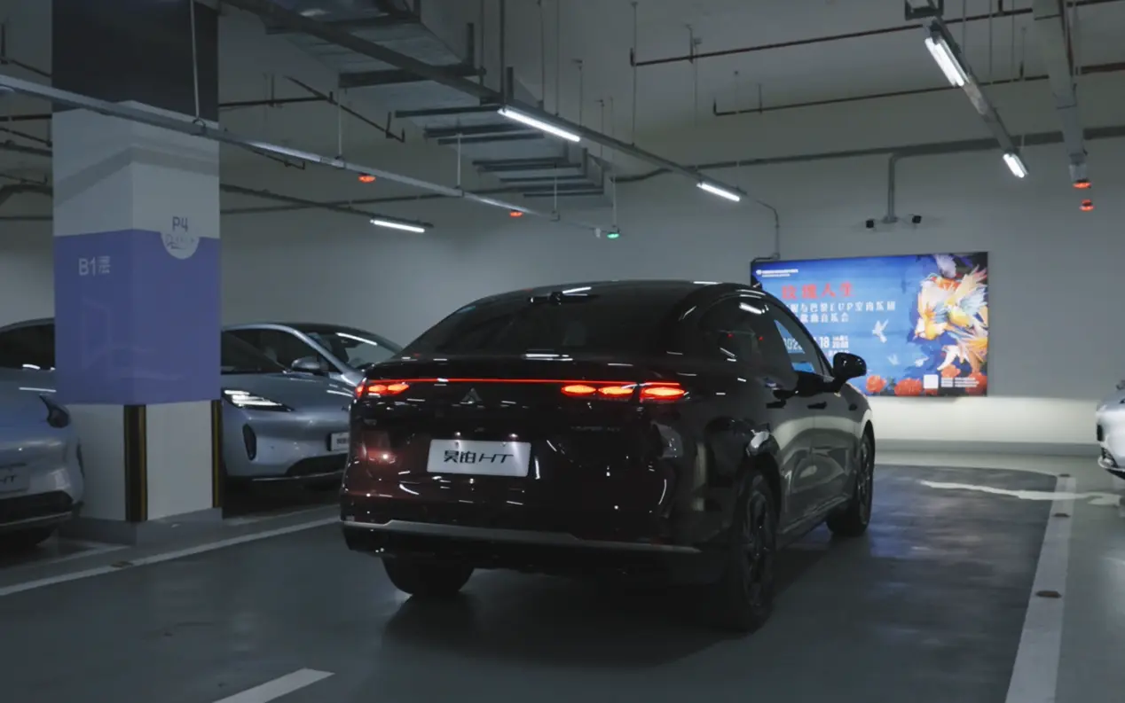轴距近3米，超大5座SUV！副驾女王座椅，后排超大躺平，爽！