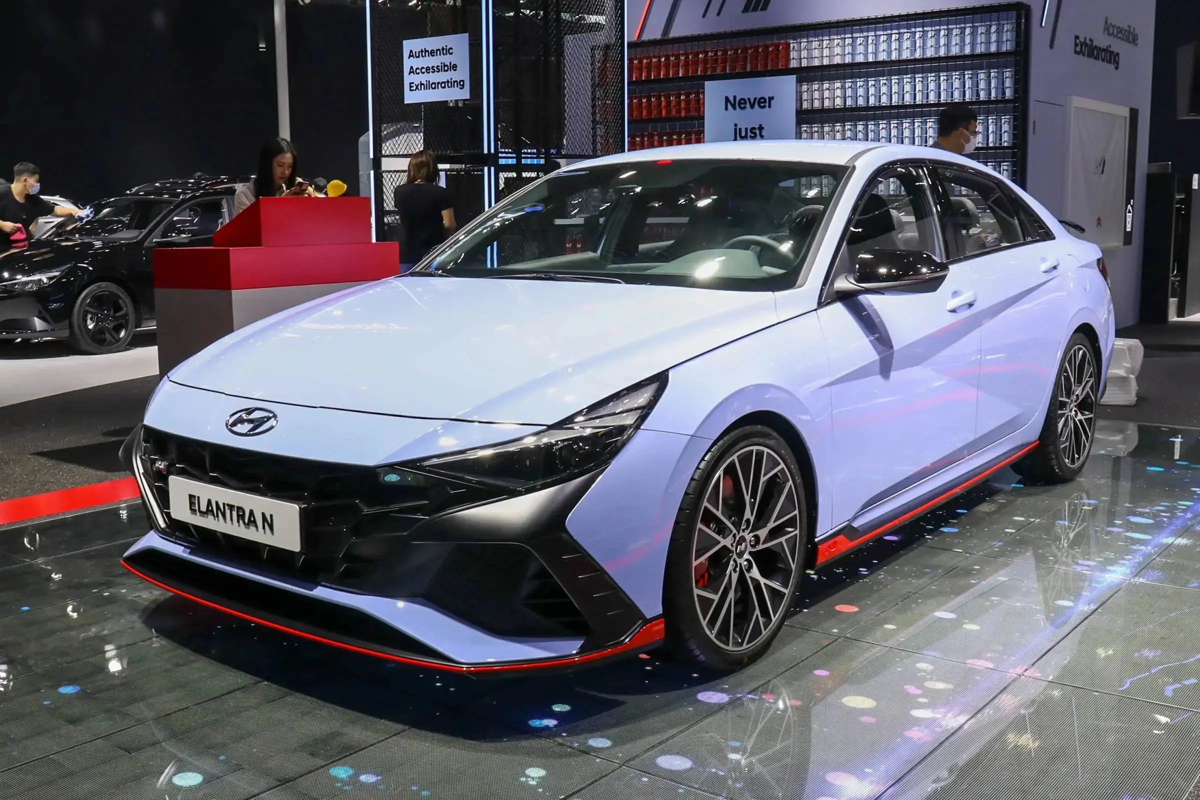 现代Elantra N广州车展上市，2.0T+8DCT，售价24.98-26.38万元