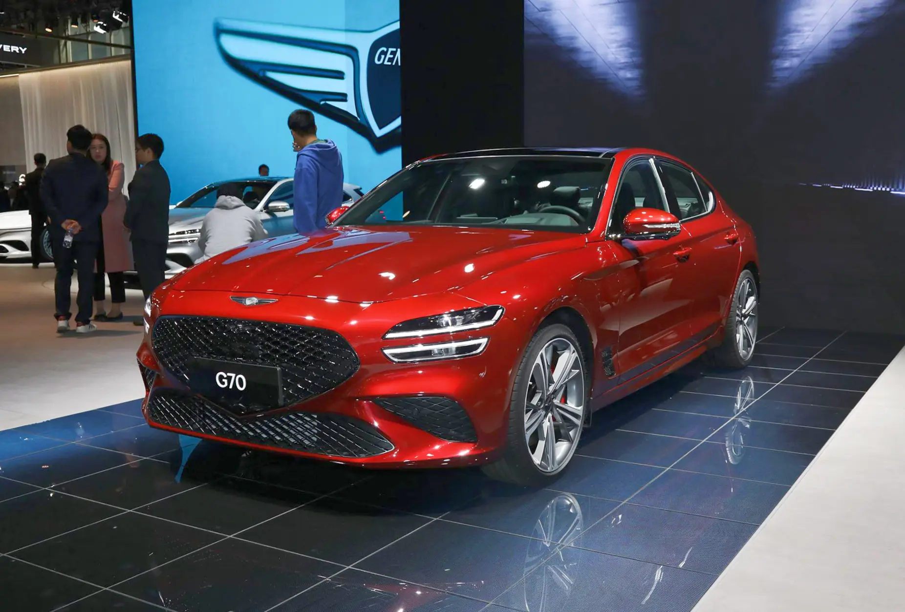 新款捷尼赛思G70广州车展上市，2.0T+8AT，售价26.18-34.38万元