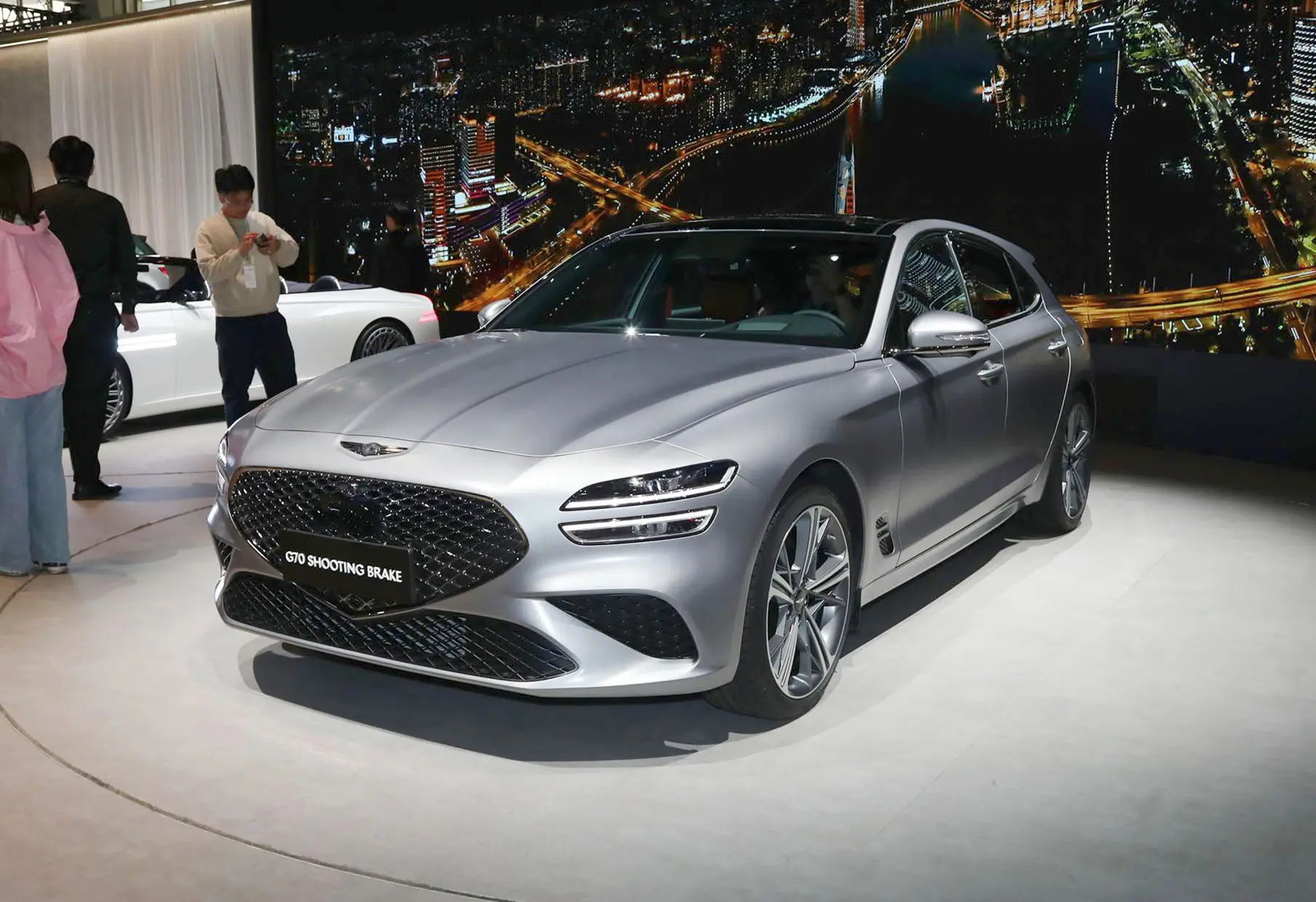 捷尼赛思G70猎装版广州车展上市，2.0T+8AT，售价26.18-34.38万元