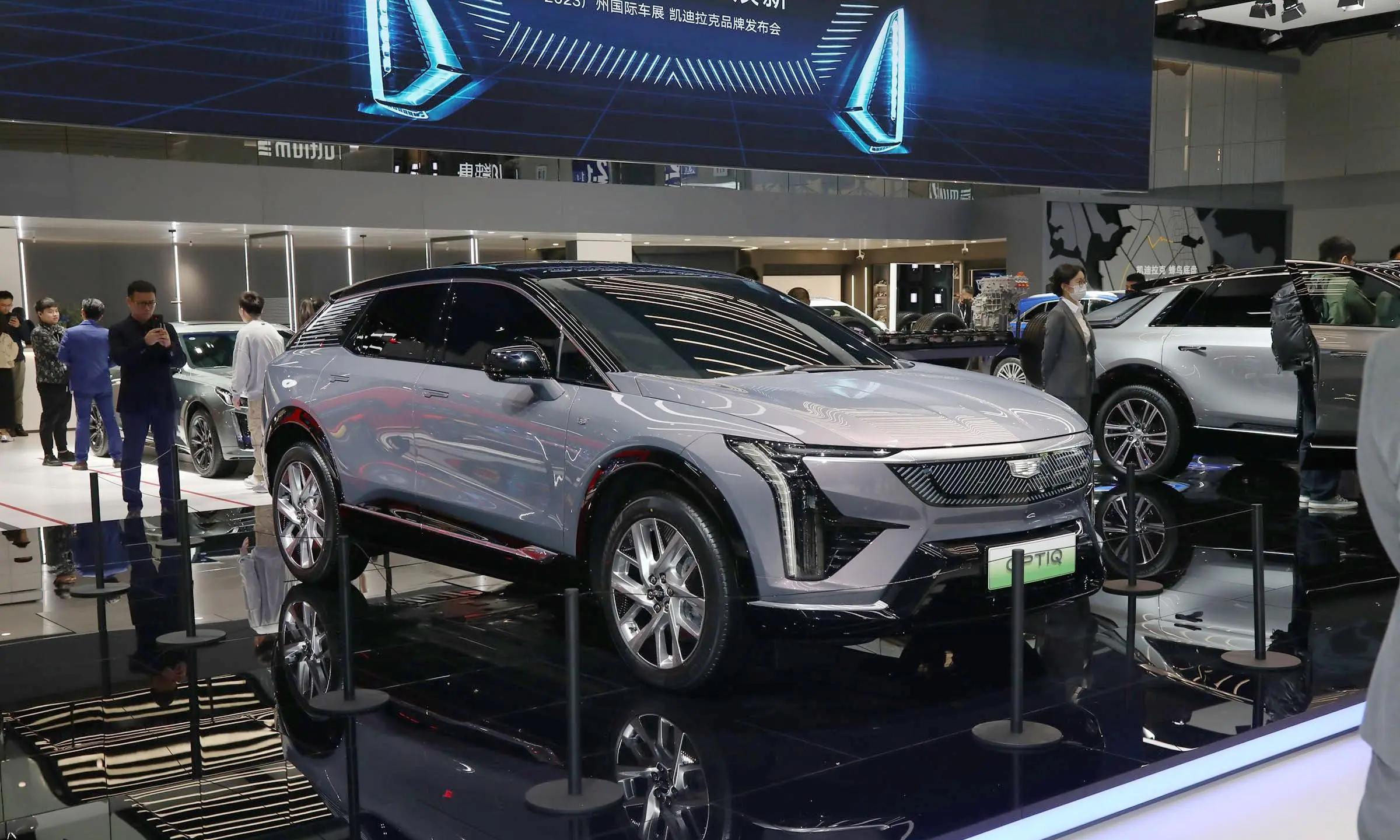 凯迪拉克全新中型电动SUV命名征选：IQ OPTIQ 与特斯拉Model Y竞争新战场