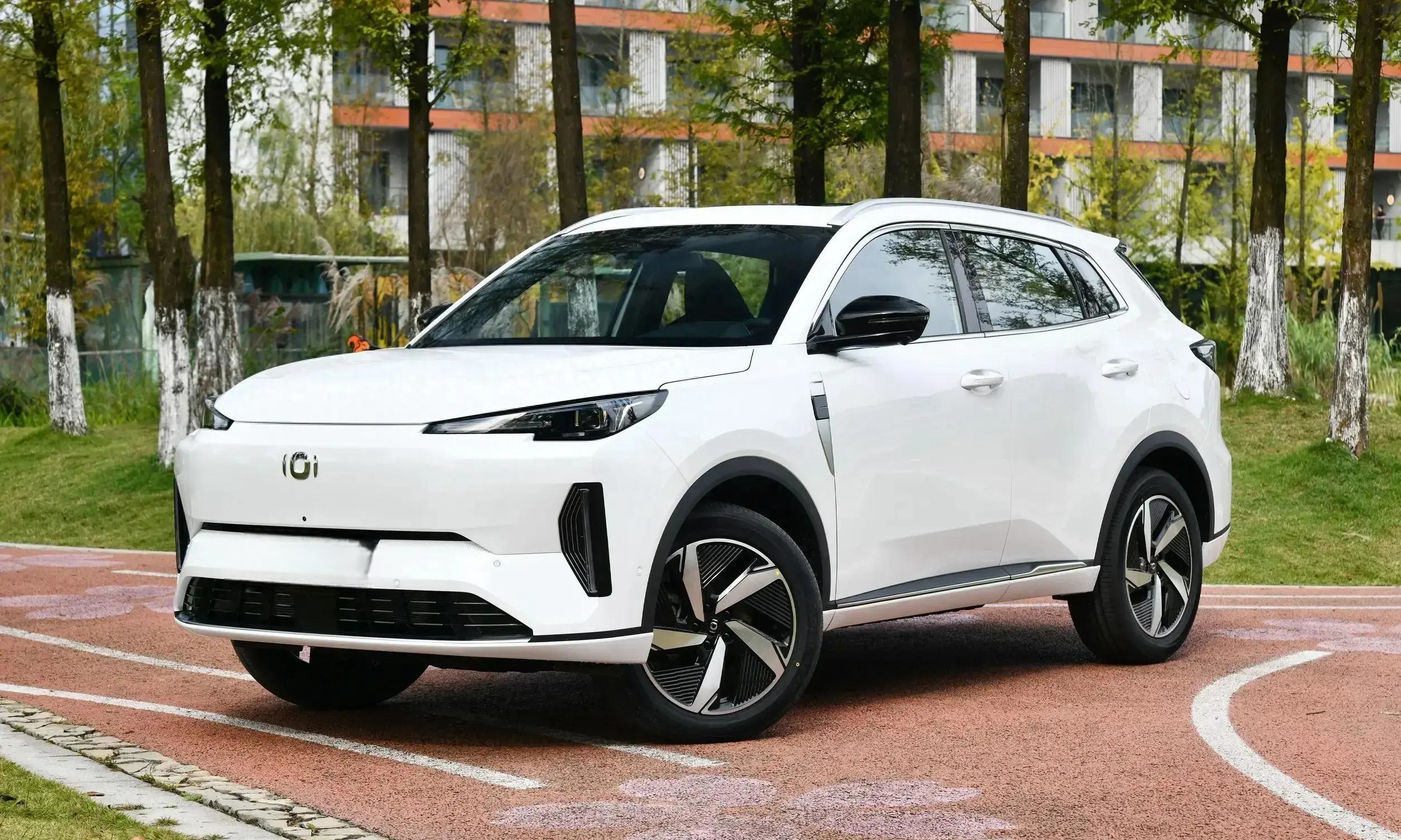 长安启源全新Q05电动车型震撼上市，价格仅11.99万起，两种续航版本供选择