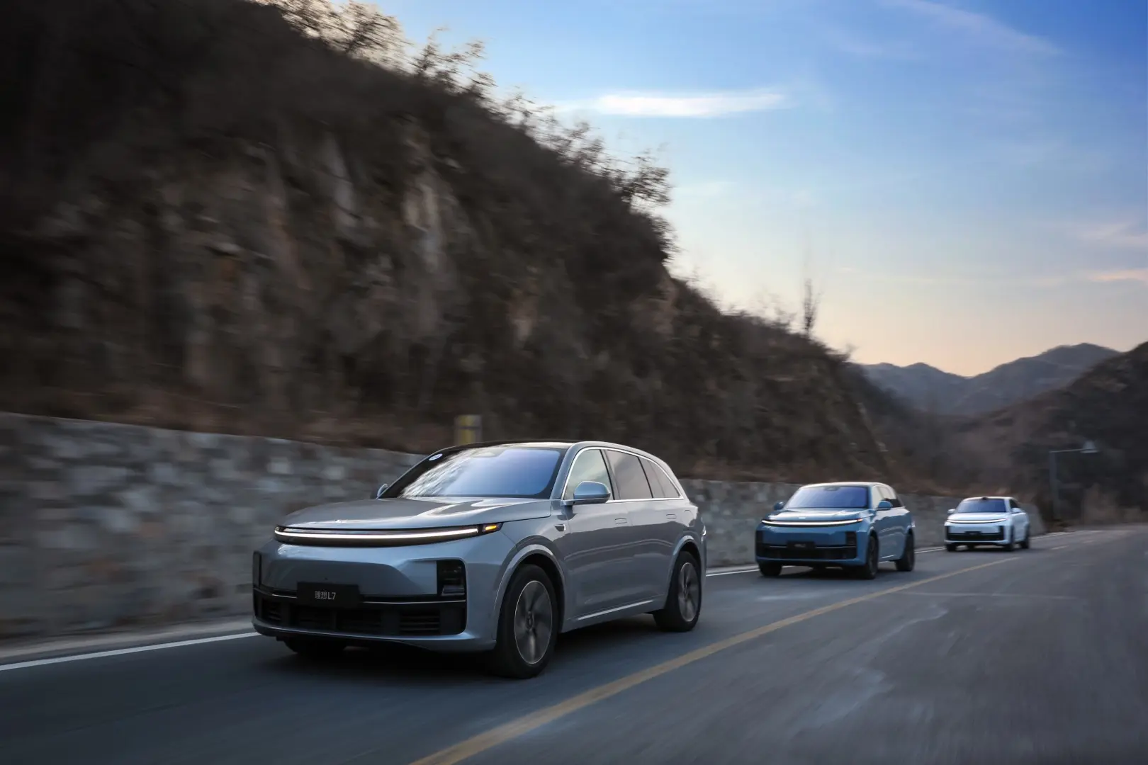 超5米长四驱SUV！大五座，449马力，5.3秒破百，家用无敌了！