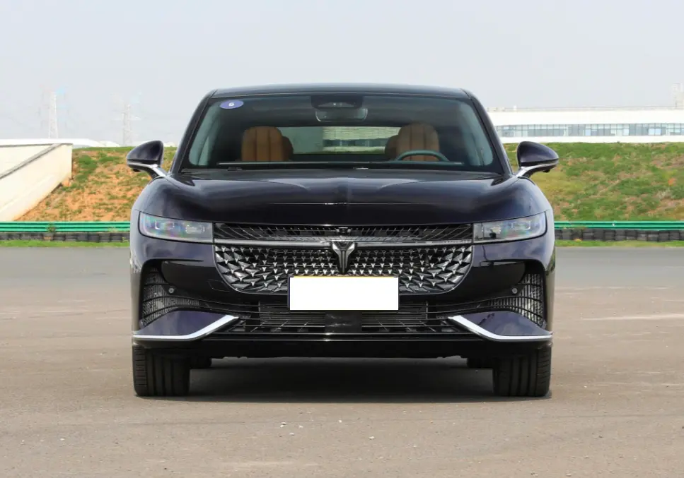 岚图追光PHEV：顶配卖27.78万，综合续航可达1260km！