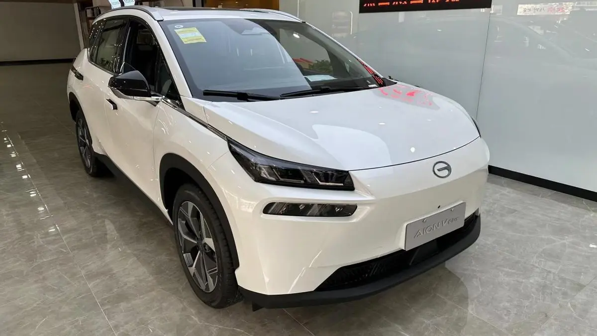 到店实拍AION V，定位纯电紧凑型SUV，空间宽敞，家用很合适！