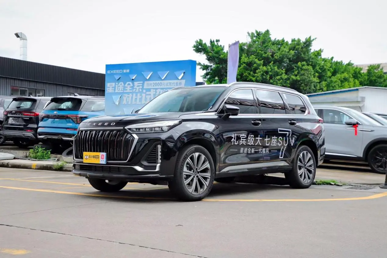 2.0T+8AT油耗8.4，轴距2米9真7座，豪华感不输X5，19万不到！