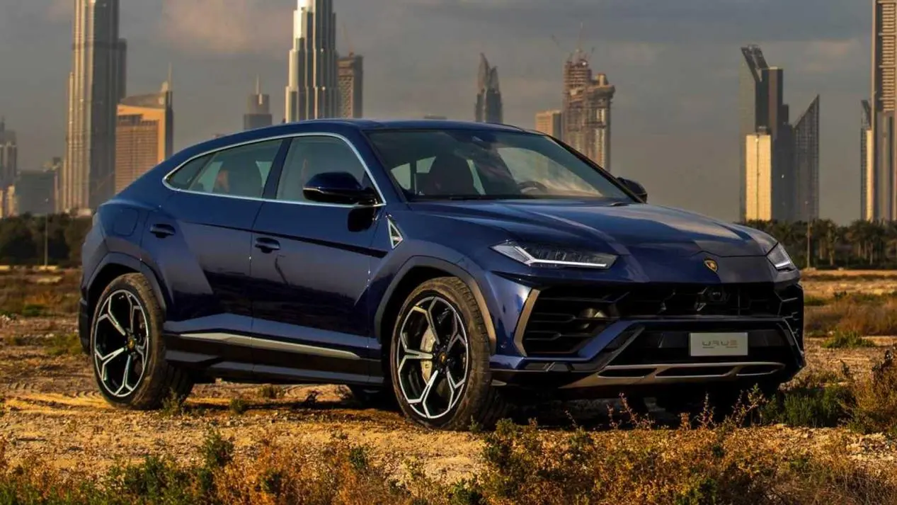 4.0T+8AT，650马力3.5秒破百，只能垫底？海外最速SUV盘点！