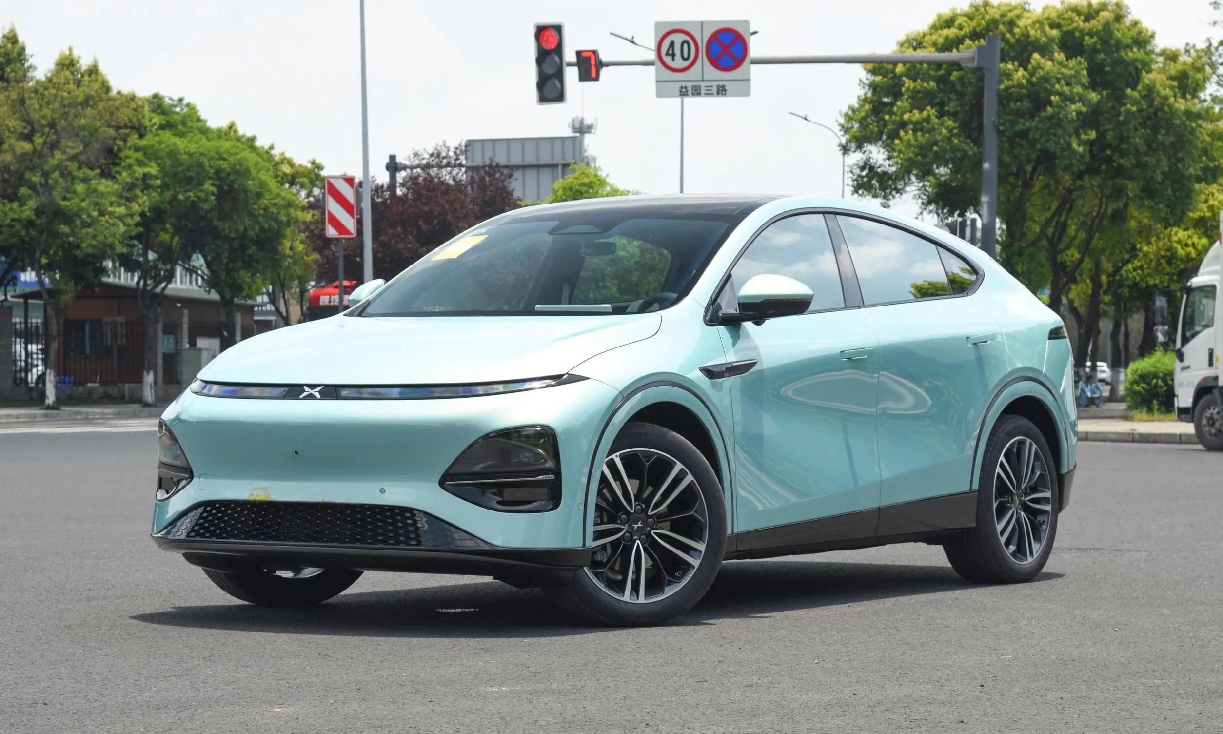 小鹏汽车12月交付量持续突破2万辆，全年交付量超14.1万辆