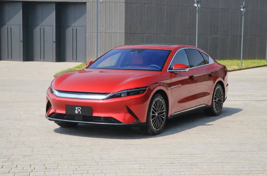 手握25万想买新能源车，比亚迪汉EV对比宝马i3，谁更靠谱？
