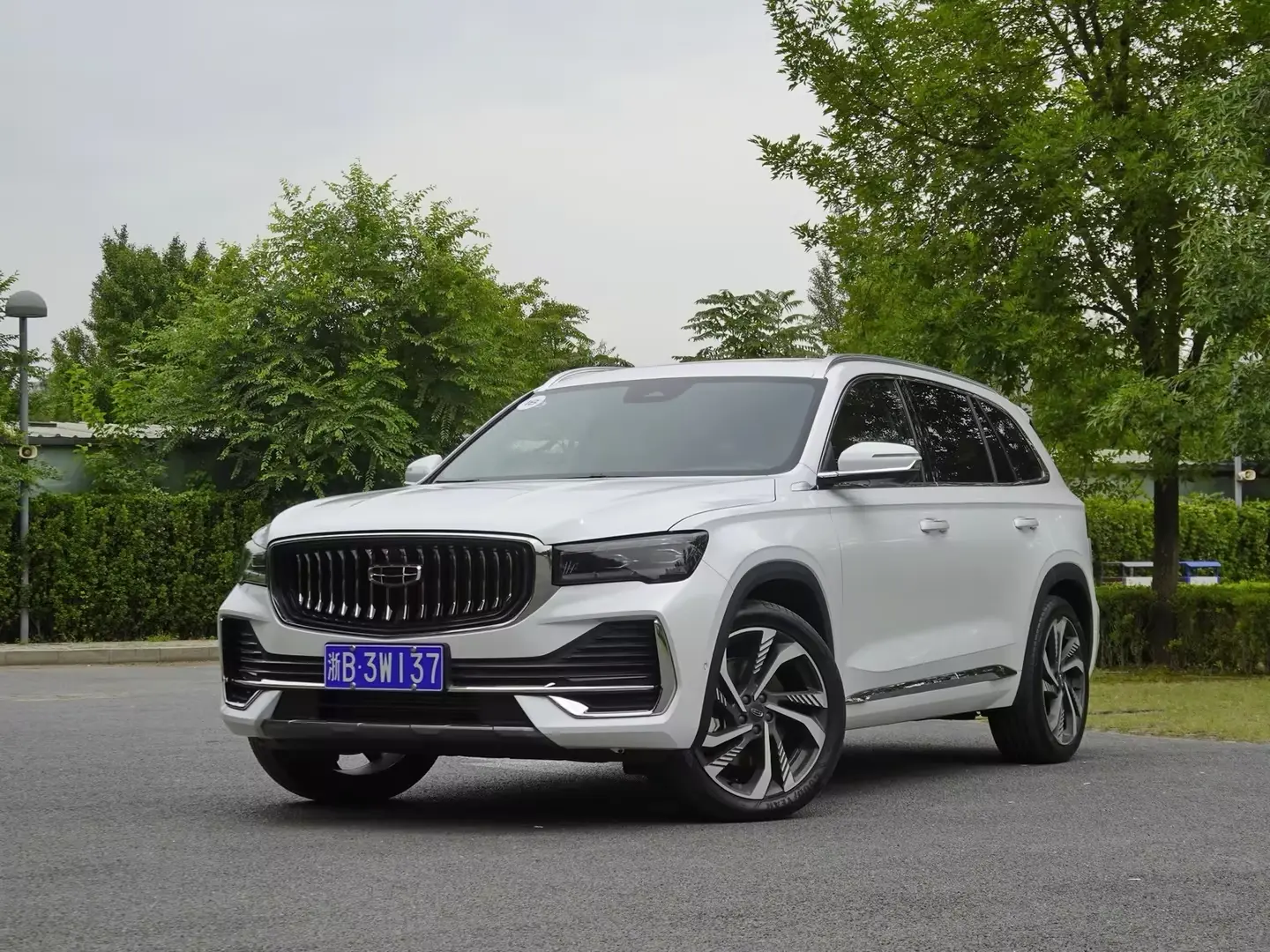 2.0T，254马力，四驱，5/7座可选，10万出头落地，过年回家就选它