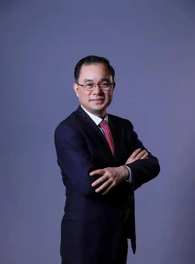 欧美汽车巨头推迟电动化？长安朱华荣：成本等挑战仍待解决