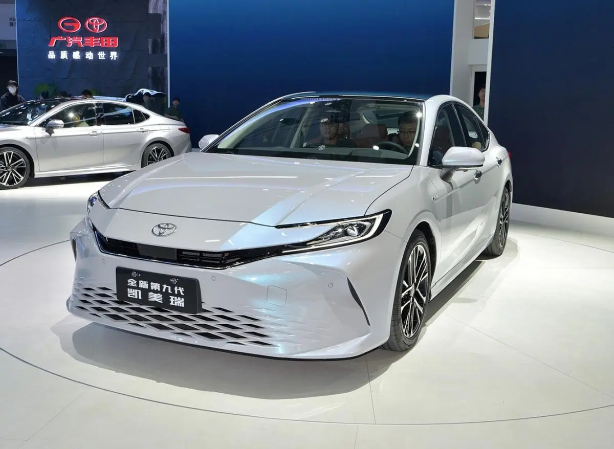 “日系”车最后的希望？第九代凯美瑞来袭，卖17.18万起有戏吗？