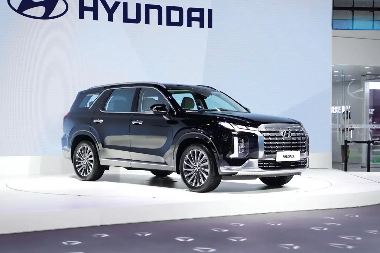 4驱、5米、6缸、7座、8AT，30万中大型SUV，不如来看TA！