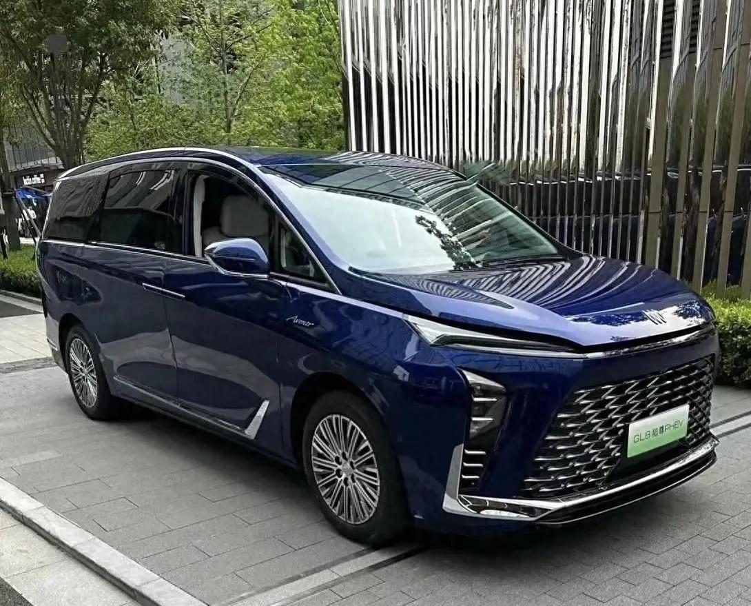 别克GL8陆尊PHEV 1.5T插混动力，4月24日正式上市，接受预订