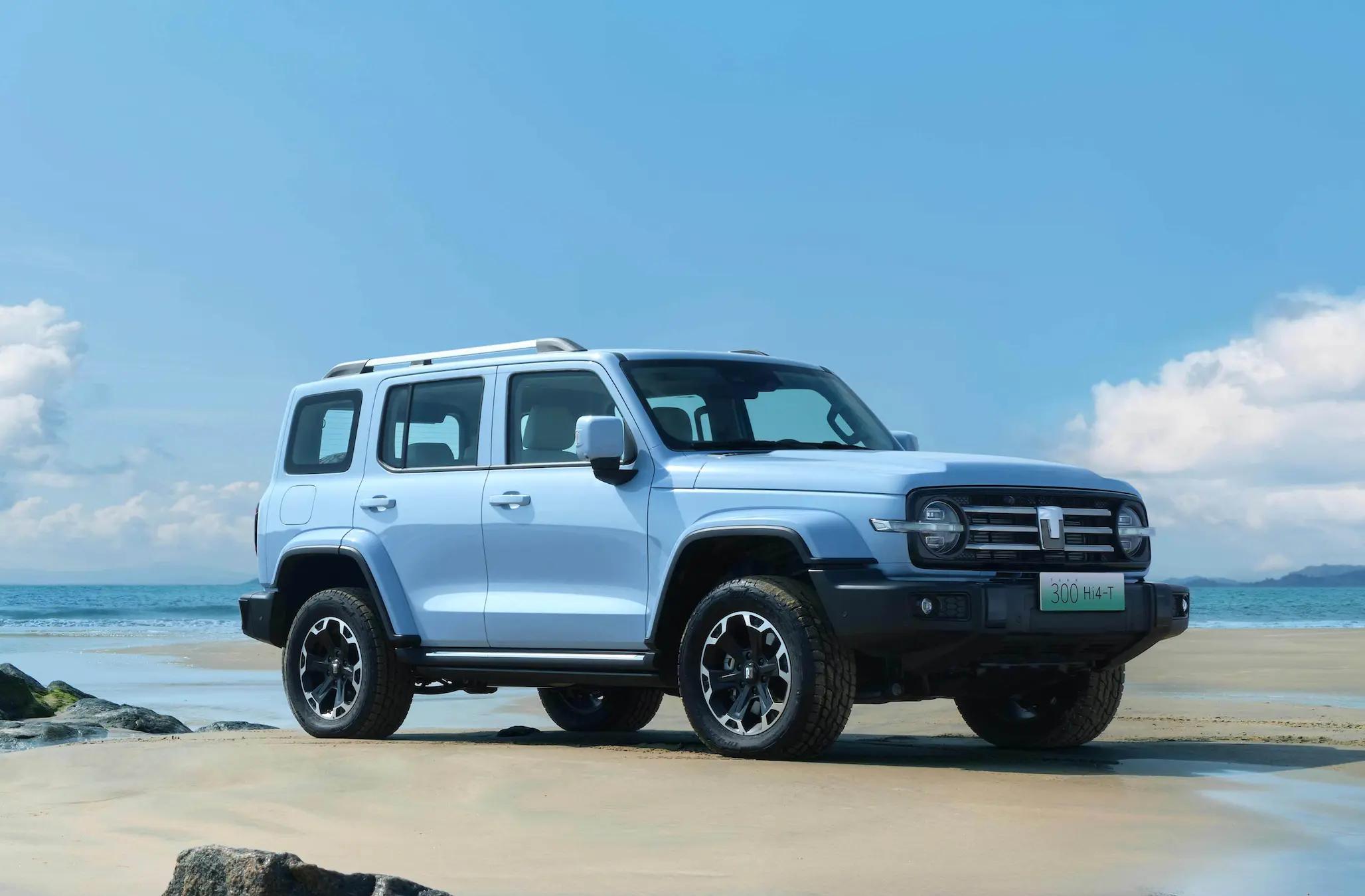 坦克300 Hi4-T火热登场，2.0T插混售价26.98万元，限量3000辆