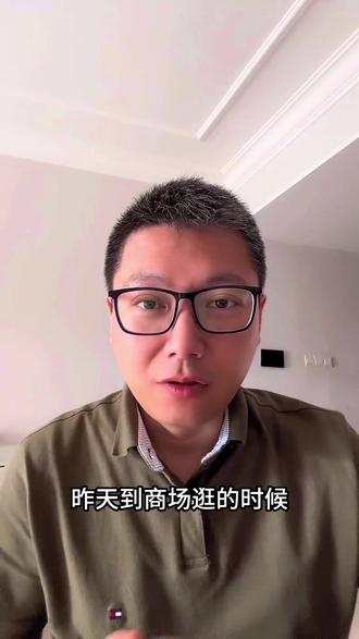 极氪摊位碰到一群围观的老外#极氪#极氪001#新能源电动汽车
