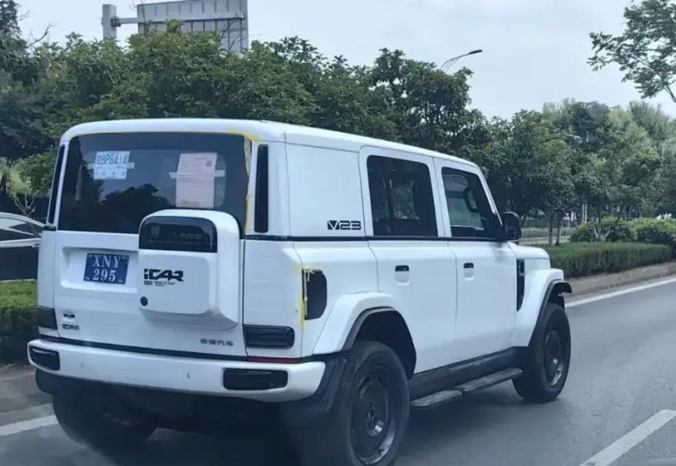 全新纯电SUV “方盒子”造型，iCAR V23试装车曝光，年内上市