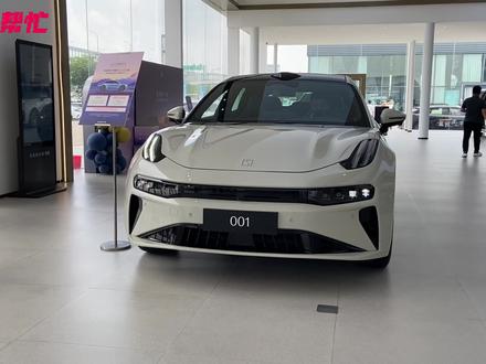 2025款极氪001到底怎么样？ 最近上市的极氪001在进行了智驾等方面的升级后到底表现如何，今天一起来看看！#极氪001 #极氪 #新能源汽车 #电车 #说车聊车