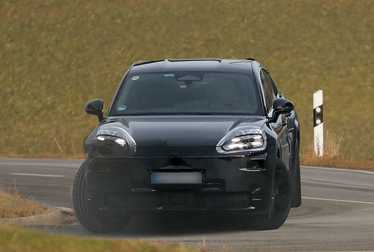 搭载800V平台 车身更修长 纯电动保时捷Cayenne Coupé谍照曝光