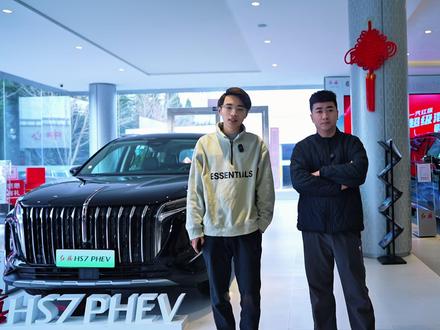 红旗PHEV家族，民族品牌也开始全面进军新能源领域了。#红旗HS3 PHEV #红旗HS7 PHEV #红旗HQ9 PHEV#红旗超级混动go车季