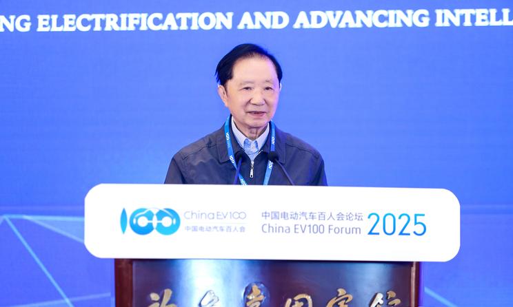 陈清泰：人工智能将重塑车企核心竞争力