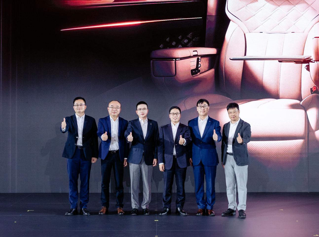 华为CAS 3.0+720°全向安全堡垒，传祺向往M8乾崑智能时代MPV新标杆