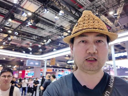 风云T11旗舰SUV亮相上海车展 搭载增程技术 AI智能座舱 风云T11作为旗舰产品亮相上海车展，作为四十万级的家庭用车与理想L9直接竞争。#风云T11 #上海车展#理想L9又迎新竞品风云T11 #风云t11 #理想l9