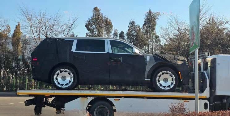 捷尼赛思GV90纯电旗舰SUV纽约首发 续航有望突破800公里