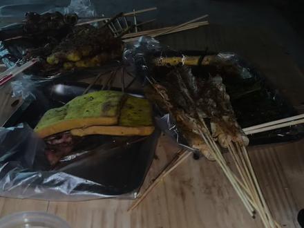 把人逼疯，然后站在道德的最高点指责他情绪不稳定