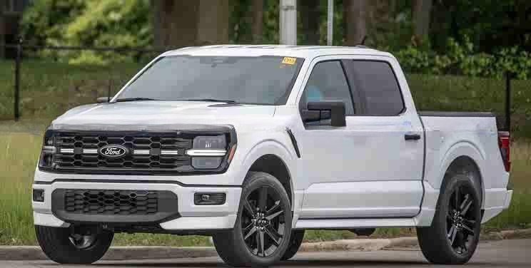 福特F-150 Lobo无伪实拍：公路性能强化 造型全面革新