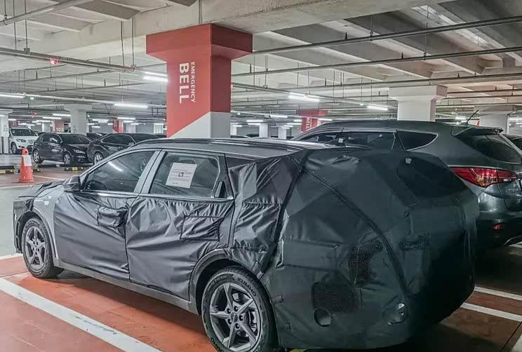 起亚K4旅行版欧洲路试谍照首曝 或取代Ceed Sportswagon
