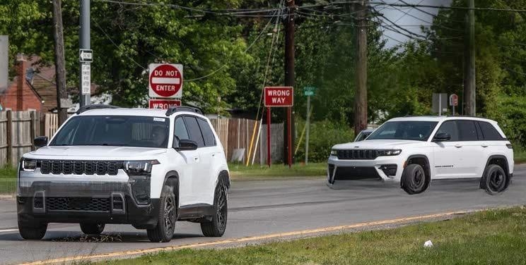 全新Jeep Cherokee(自由光)混动版实车曝光 车尾设计首度揭秘
