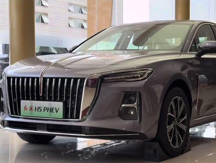 红旗200万将至，混动车型有大动作？ #选混动到红旗 #红旗H5PHEV #汽车文化 #汽车人共创计划 #汽车知识