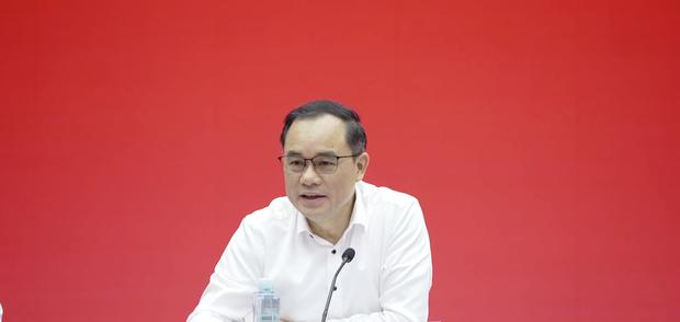 新长安 三箭齐发！长安启源/深蓝/阿维塔2024新车矩阵全揭秘