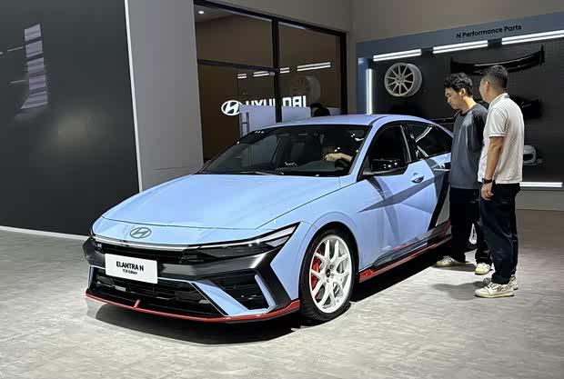 2025成都车展：现代伊兰特N TCR版首发！2.0T+8速双离合加持
