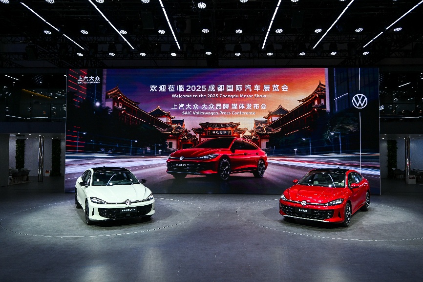 上汽大众全新凌渡L成都车展上市：11.99万起，GT不熄燃擎来袭