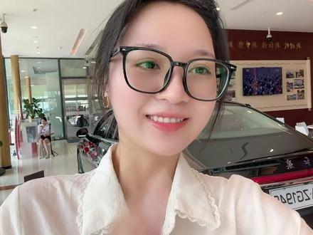 红旗H5 PHEV探店爆哭！试驾就送收藏级车模，170km纯电+1600km续航才14万+#红旗荣耀 #总有一抹红守护千万家 #红旗H5PHEV